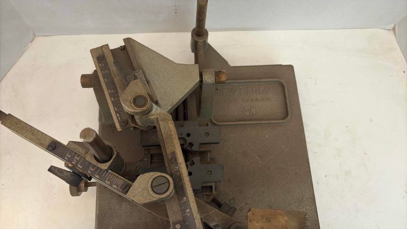 Photo 1 of VINTAGE NEW HERMES LASER ENGRAVER