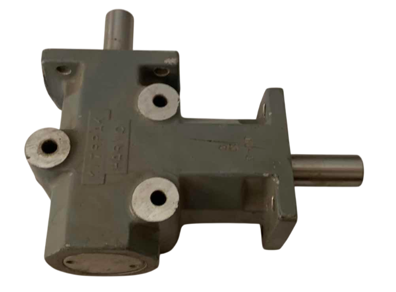 Photo 1 of MITRPAK RIGHT ANGLE SPIRAL GEAR DRIVE