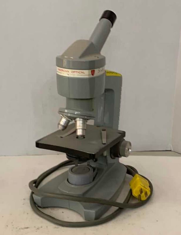 Photo 1 of AMERICAN OPTICAL SPENCER SIXTY MONOCULAR MICROSCOPE