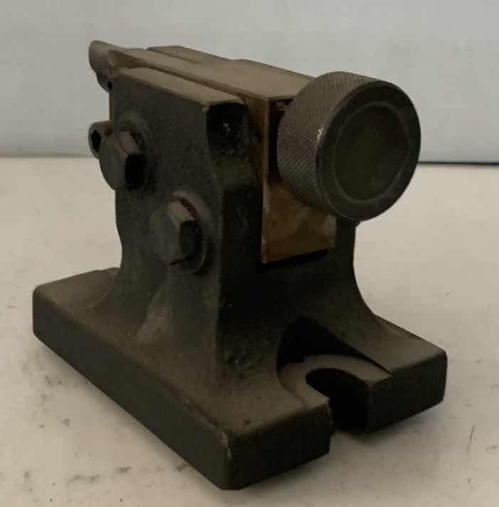 Photo 1 of TAIL STOCK 7 X 5