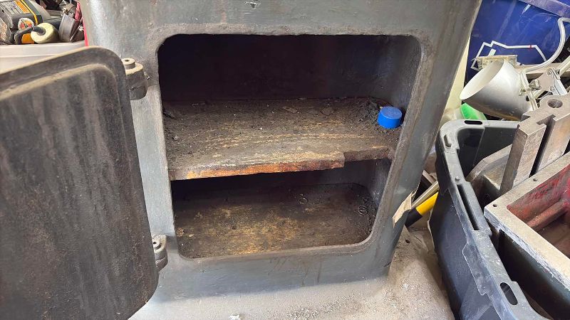 Photo 1 of GRINDER CUSTOMER IS RESPONSIBLE FOR LIFTING AND TRANSPORTATION
