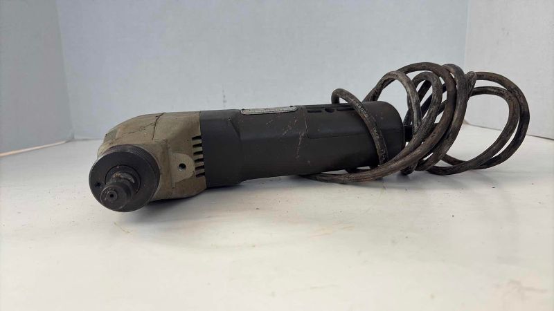 Photo 1 of BLACK AND DECKER 16 GAUGE INDUSTRIAL NIBBLER