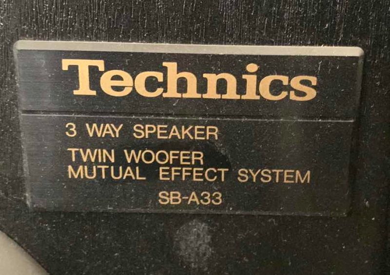 Photo 1 of 2 TECHNICS 3 WAY SPEAKERS SB-33