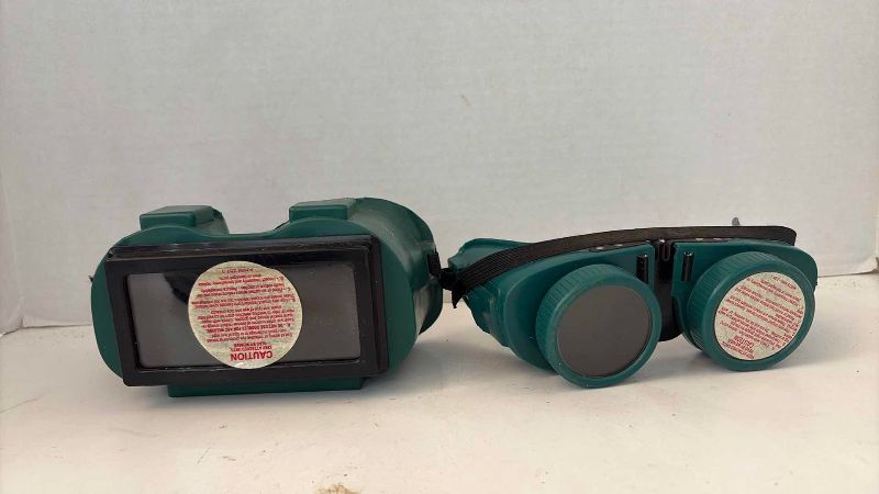 Photo 1 of 4 PCS WELDING GOGGLES
