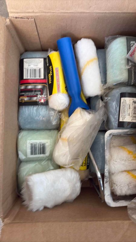 Photo 1 of CONTENTS OF BOX PAINTING