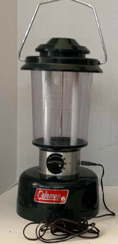 Photo 1 of COLEMAN DELUXE TWIN TUBE FLUORESCENT LANTERN, GREATLAND FLUORESCENT LANTERN