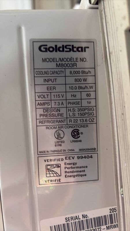 Photo 1 of GOLDSTAR A/C WINDOW UNIT MODEL M8003R
