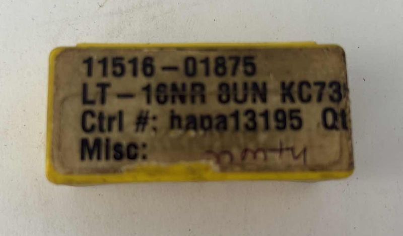 Photo 1 of KENNANETAL LT-16NR CARBIDE THREAD MILLING INSERTS