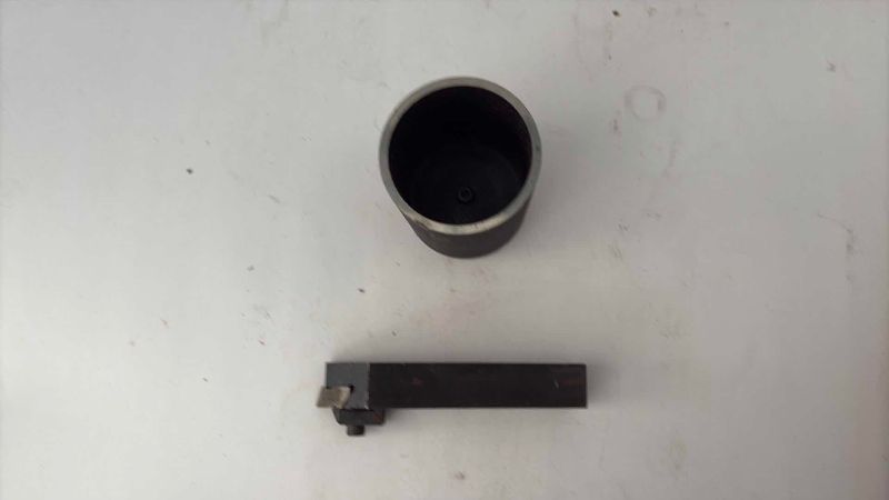 Photo 1 of (2) PCS STEEL TOOLS