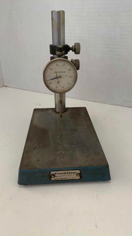 Photo 1 of BROWN & SHARPE FINE ADJUST HEIGHT COMPENSATOR