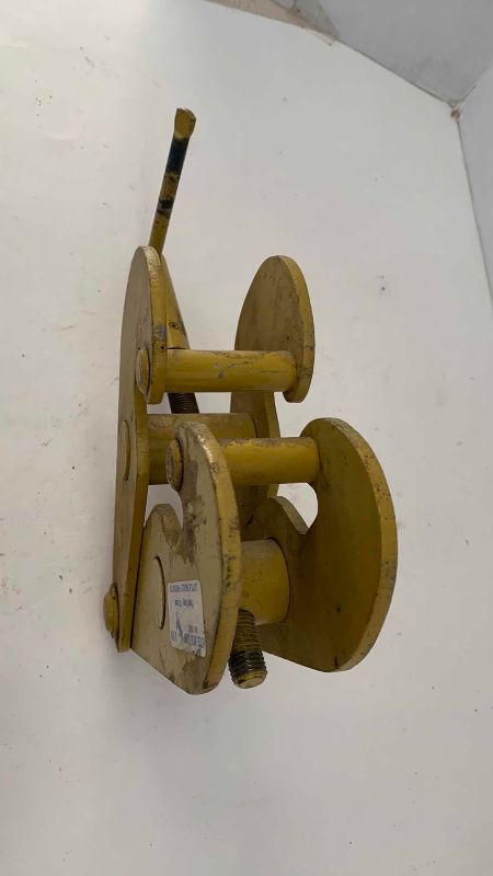 Photo 1 of LITTLE MULE 2-TON BEAM CLAMP