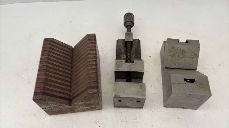 Photo 1 of 3 PCS MAGNETIC MACHINING BLOCK