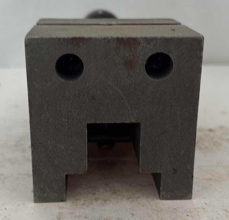 Photo 1 of MACHINIST VISE