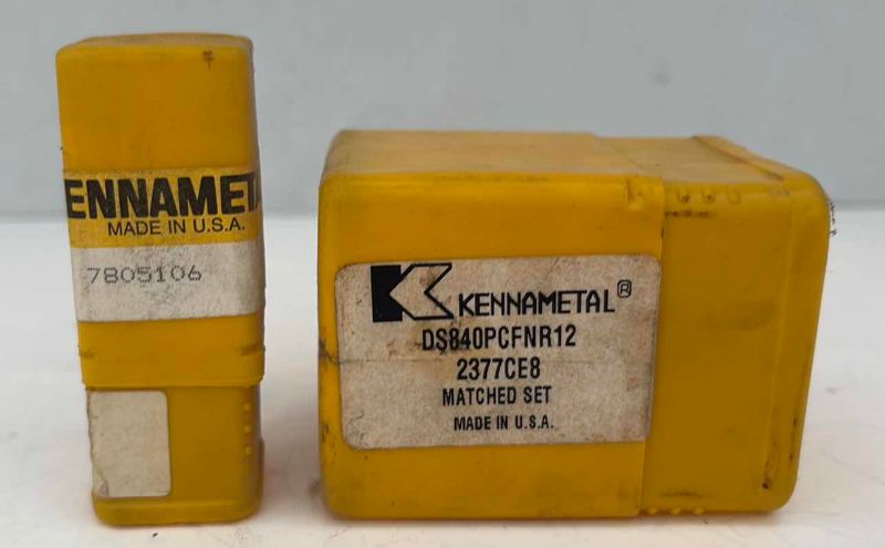 Photo 1 of 2 KENNMETAL TURNING TOOL HOLDERS