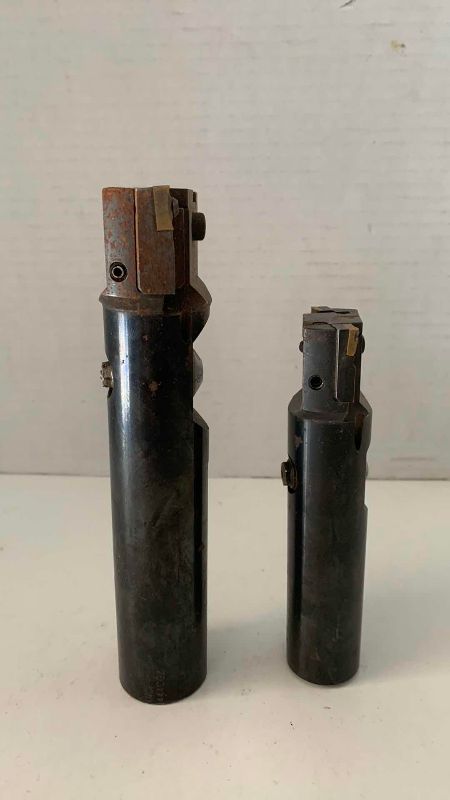 Photo 1 of 2 KENNAMETAL ADJUSTABLE TWIN BORING TOOLS