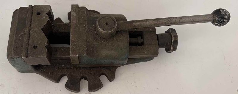 Photo 1 of BISON VISE