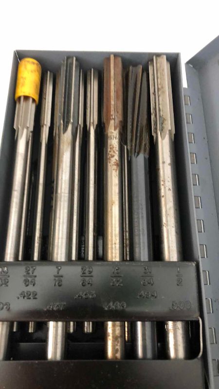 Photo 1 of HUOT STRAIGHT FLUTE CHUCKING REAMERS