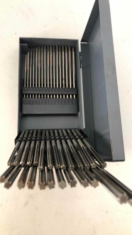 Photo 1 of HUOT STRAIGHT FLUTE CHUCKING REAMERS