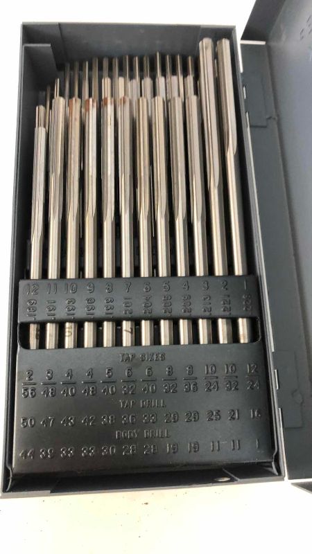 Photo 1 of HUOT STRAIGHT FLUTE CHUCKING REAMERS