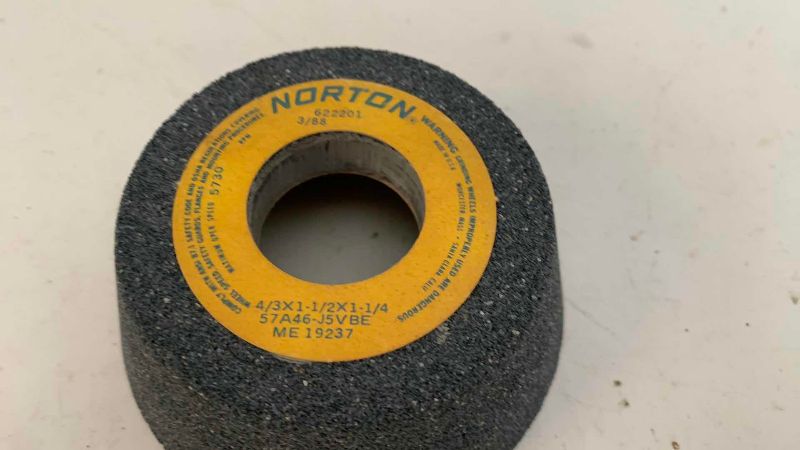 Photo 1 of 8 NORTON GRINDING WHEEL 4/3 X 1 - 1/2 X 1 - 1/4