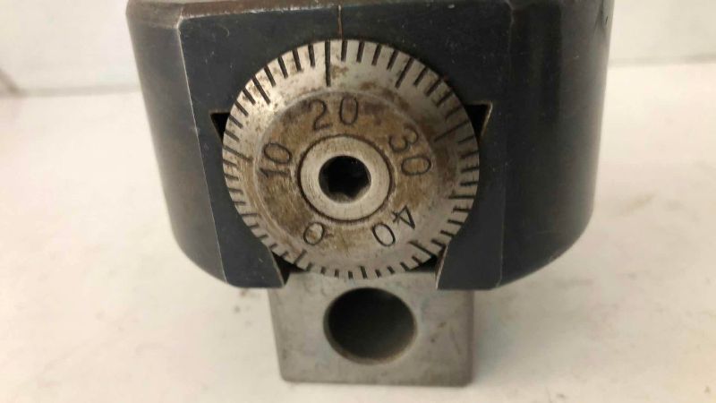 Photo 1 of BRIDGEPORT OFFSET BORING HEAD