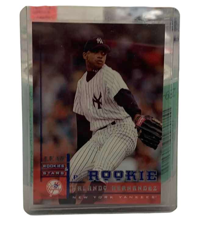 Photo 1 of 1998 ORLANDO HERNANDEZ ROOKIE LEAF DONRUSS MLB BASEBALL CARD