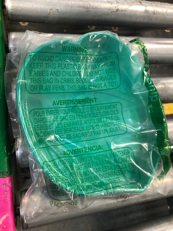 Photo 1 of 12 Pieces Palm Leaf Plates Hawaii Style Snack Tray Reusable Cookies Candy Dip Palm Leaf Serving Platter Green Plastic Food Tray Luau Party Plates for Jungle Safari Tropical Birthday Supplies