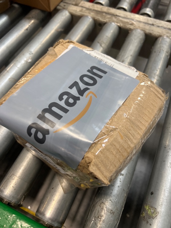 Photo 1 of Stainless Steel Vaccum Base Coconut Scraper Silver Coconut Scrapers Machine Coconut Scrapers Latest Coconut graters for Kitchen Coconut Crusher Machine