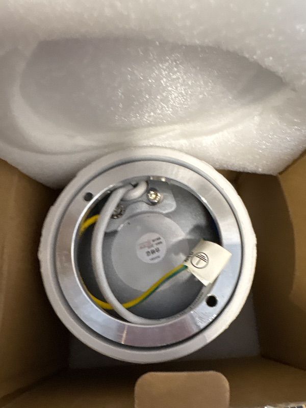 Photo 1 of Aisilan LED Indoor White Ceiling Spot Light 9W Surface Mounted Light Fixture with 360° Pivoting Spotlight, Dimmable Warm White 3000K CRI 97+ for Picture Panting Living Room Bedroom Accent Lighting. 