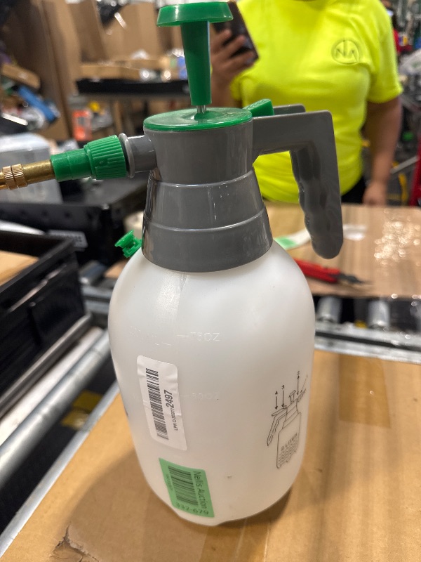 Photo 1 of ***MISSING EXTENDED SPRAY ROD***
VIVOSUN 0.5Gal Handheld Garden Sprayer, 2L Pump Sprayer, 68 Oz Water Spray Bottle with Safety Valve, Adjustable Nozzle, Extended Spray Rod & Additional Seals, Ideal for Watering, Fertilizing, Cleaning
