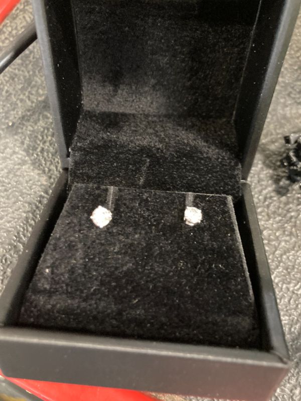 Photo 1 of Amazon Essentials White 14K Gold Round-Cut Diamond Stud Earrings (1/2 cttw, J-K Color, I2-I3 Clarity) (previously Amazon Collection)