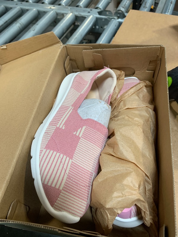 Photo 1 of ***DIFERENTE MODEL**Spenco Women's Malibu Lux Sneaker, Iron Gate, 8