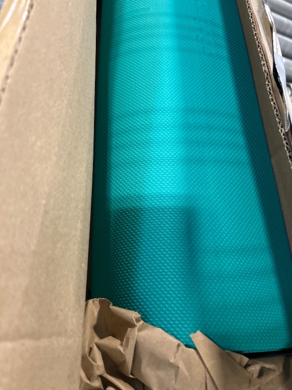 Photo 1 of *** SIMILAR IMAGE GREEN***Heathyoga Eco Friendly Non Slip Yoga Mat, Body Alignment System, SGS Certified TPE Material - Textured Non Slip Surface and Optimal Cushioning,72"x 26" Thickness 1/4"