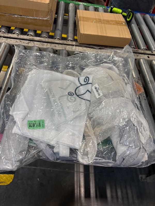 Photo 1 of **net needs to be washed**
Mini Crib and Pack and Play Tent, Net Canopy to Keep Baby from Climbing Out, Breathable Mesh with Auto-Lock Zipper and Latch, Safety Tent for Travel and Sleep (Mosquiteros para Cunas de Bebes)