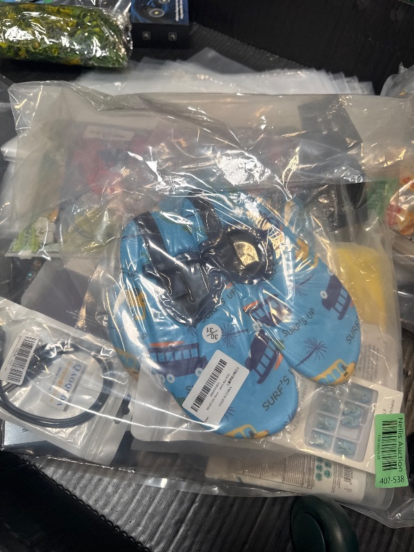 Photo 1 of ***AS IS / NO RETURNS -  FINAL SALE***
***BUNDLED BAG OF  ***

