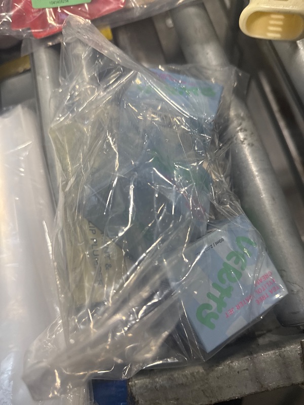 Photo 1 of ***AS IS / NO RETURNS -  FINAL SALE***
***BUNDLED BAG OF  ***
