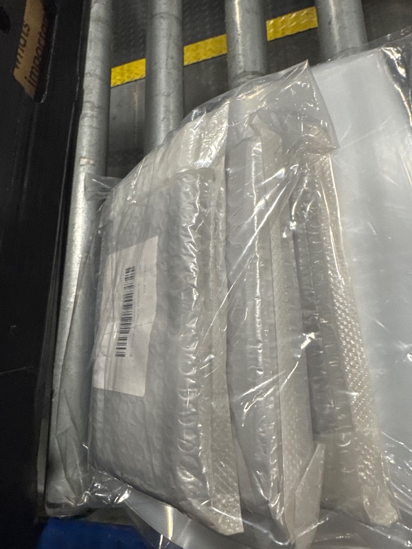 Photo 1 of ***AS IS / NO RETURNS -  FINAL SALE***
***BUNDLED BAG OF  ***

