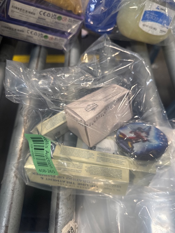 Photo 1 of ***AS IS / NO RETURNS -  FINAL SALE***
***BUNDLED BAG OF  ***
