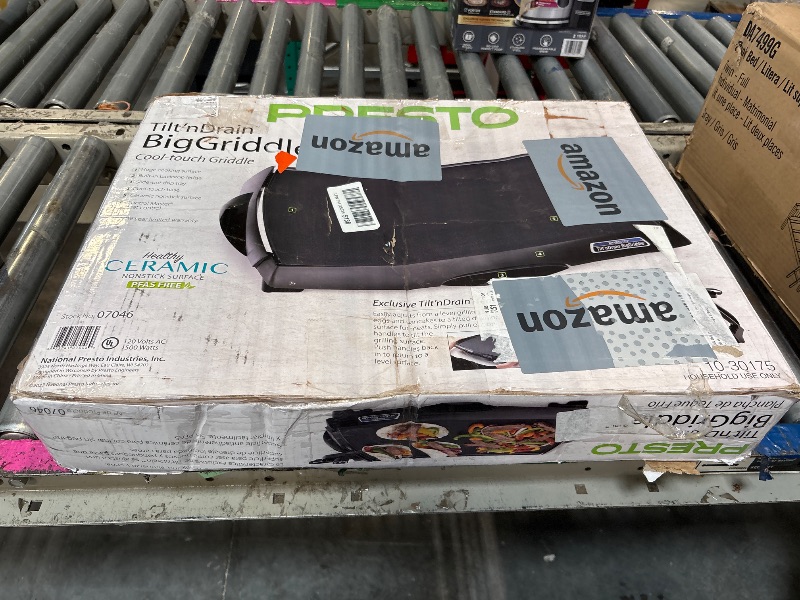 Photo 1 of **FOR PARTS ONLY**Presto 07046 Tilt 'n Drain Big Griddle Cool-Touch Electric Griddle