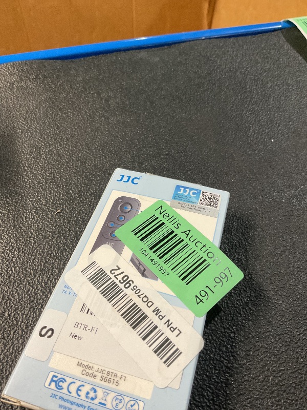 Photo 1 of JJC Bluetooth Wireless Remote Control for Fujifilm Fuji X100VI X-T5 X-T4 X-T3 X-T50 X-T30 II X-T30 X-S20 X-S10 X-H2S X-H2 Camera, Camera Zoom Remote Controller Replaces Fujifilm TG-BT1 Tripod Grip