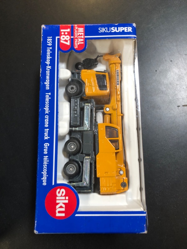 Photo 1 of Siku 1859, Telescopic Crane Truck, 1:87, Metal/Plastic, Yellow, Telescopic Extension arm