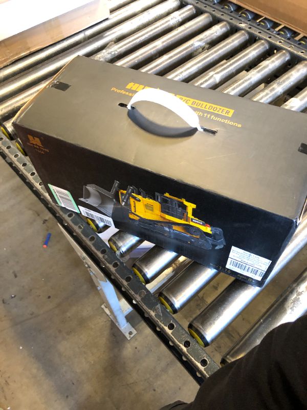 Photo 1 of fisca Remote Control Bulldozer RC 1/16 Full Functional Construction Vehicle, 2.4Ghz 11 Channel Dozer Front Loader Toy with Light and Sound for Kids Age 6, 7, 8, 9, 10 and Up Years Old