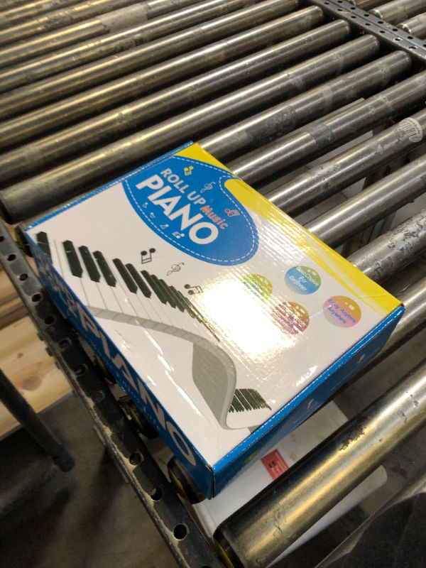 Photo 1 of 61 Keys Portable Piano Electric Piano Keyboard Hand Roll Piano Roll Up Keyboard Piano Foldable Piano Electronic Keyboards Roll Out Piano Music Keyboard Kids Keyboard Piano for Kids Travel Piano …