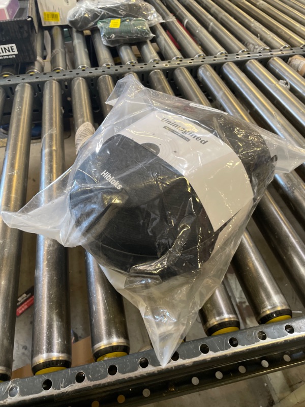 Photo 1 of RCGEEK HiBloks Carrying Case with Magnetic Charging Port for Meta Quest 3 Accessories, Hard Travel Case for Oculus Quest 3 All-in-One VR Headset and Controllers, Quest 3 Backpack Portable Storage Bag