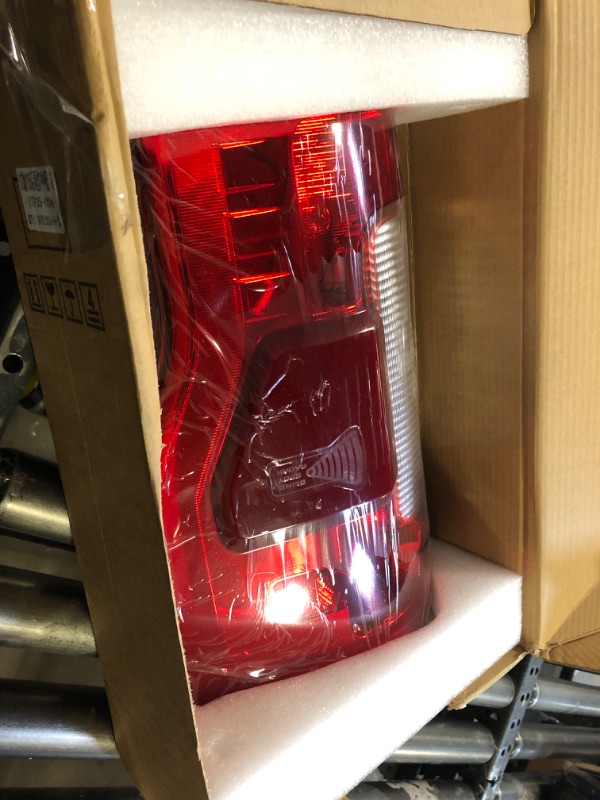 Photo 1 of Duolctrams Halogen Type Tail Light Rear Lamp w/Blind Spot (Module NOT Included) Assembly Compatible for 2017-2019 Ford F250 F350 Super Duty Right Passenger Side KC3Z-13404-C