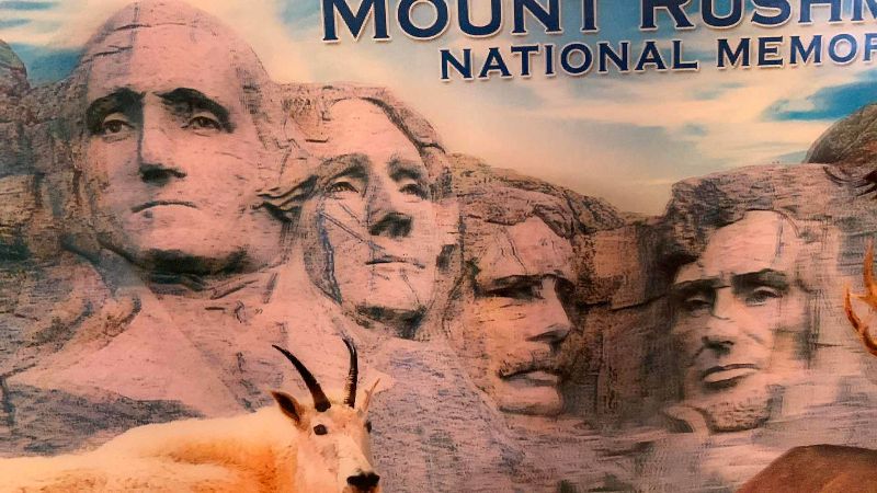 Photo 1 of CALENDARS AND 7 LENTICULAR MOUNT RUSHMORE ARTWORK