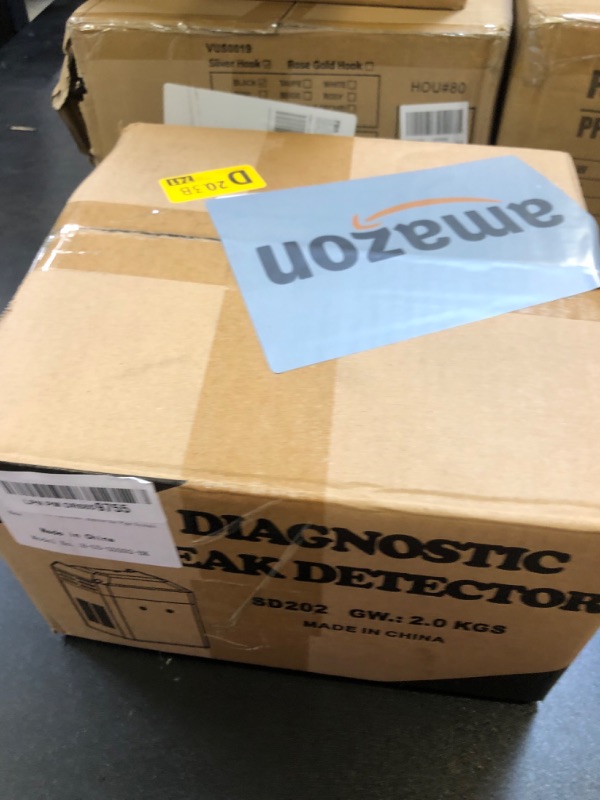 Photo 1 of Machine Automotive Diagnostic Tester - 12V DC EVAP Vacuum Leak Detector for Pipe System