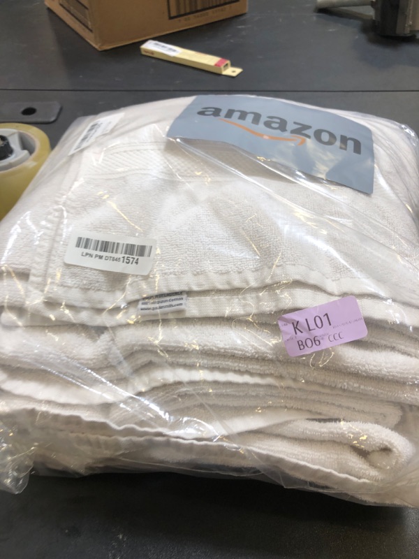 Photo 1 of American Soft Linen Luxury 4 Piece Bath Towel Set, 100% Cotton Turkish Bath Towels for Bathroom, 27x54 in Extra Large Bathroom Shower Towels, White