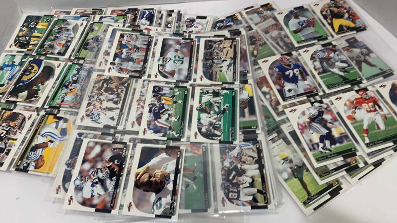 Photo 1 of 1996 PINNACLE SCORE NFL FOOTBALL CARDS