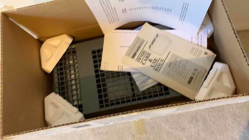 Photo 1 of BEMIS 3.5 GALLON EVAPORATIVE HUMIDIFIER WITH AIR CLEANING FILTER